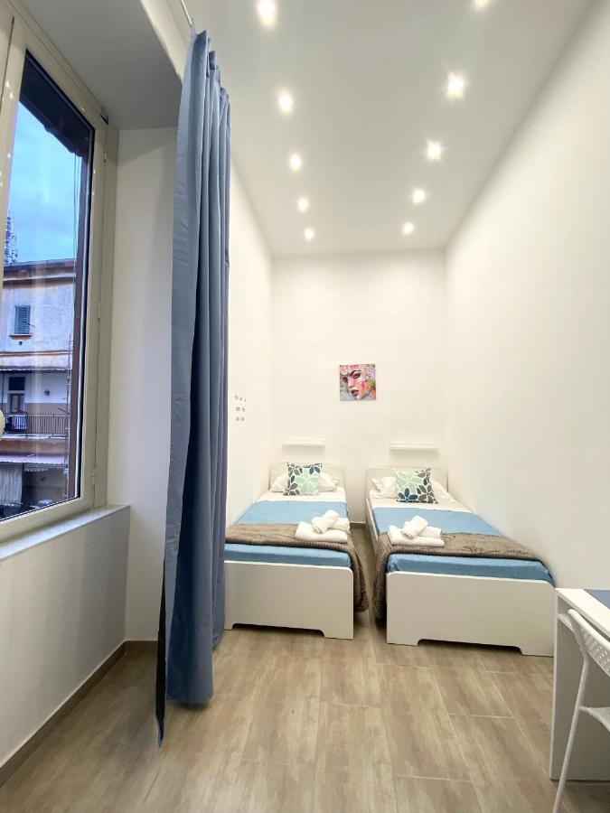 Airys - House Bed & Breakfast Napoli