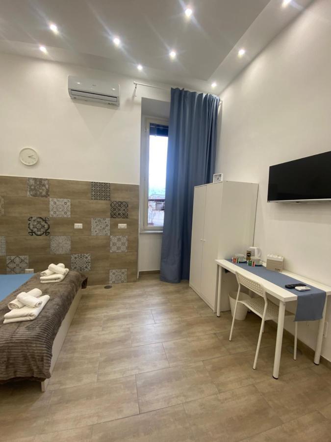 Airys - House Bed & Breakfast Napoli
